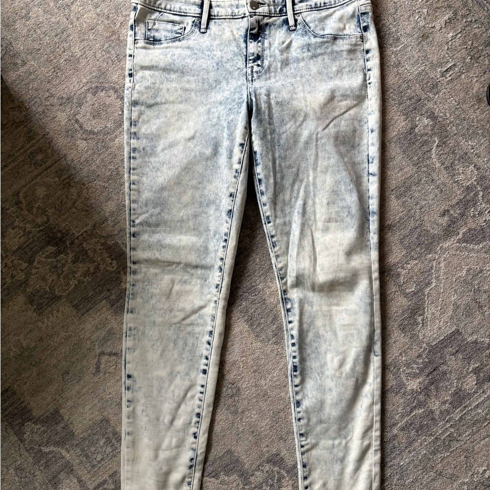 Women's Acid Wash Jeans